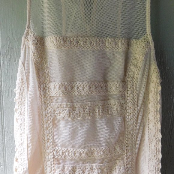 💕*Price Firm*Abercrombie & Fitch Lace Dress - Picture 4 of 16